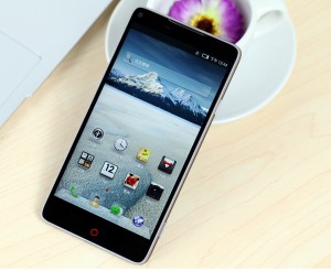ZTE Nubia Z5S écran