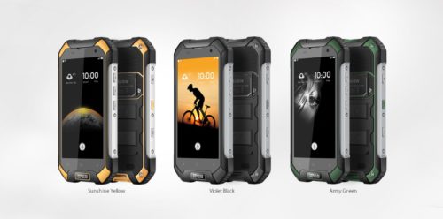 Trois Blackview BV6000S durcis vus de face, en jaune, noir et vert, avec leurs protections d'angles